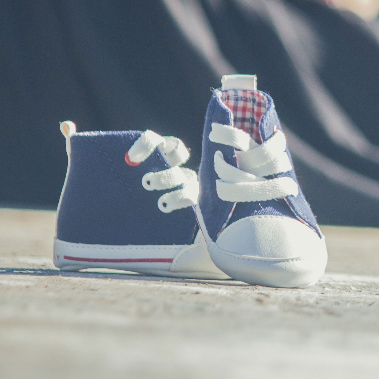 Chaussons de naissance sneakers fille